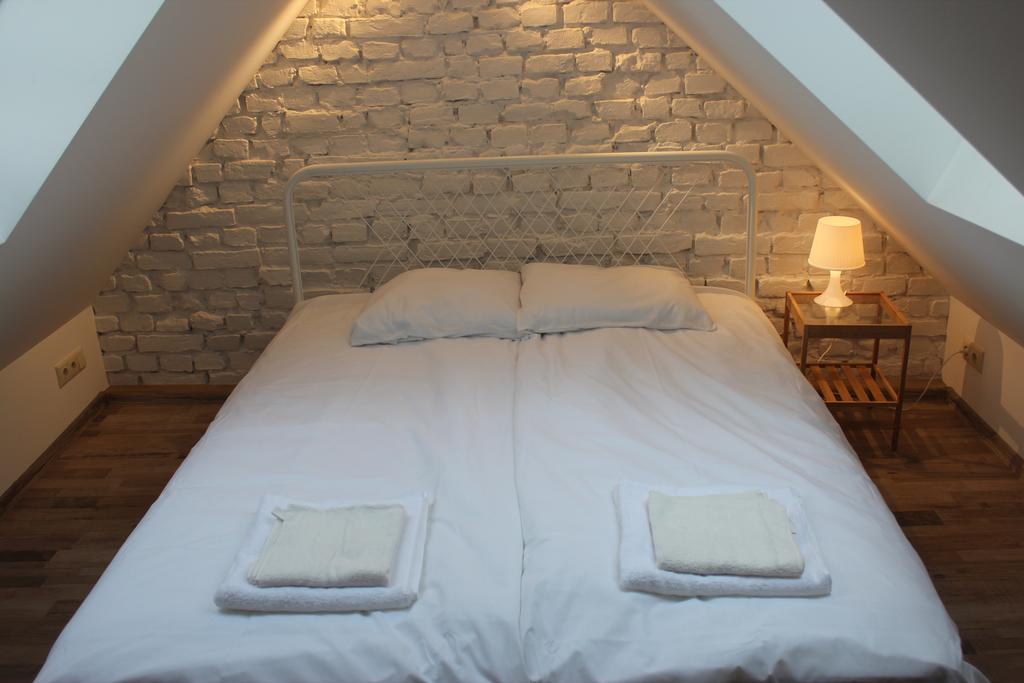 Three-Bedroom Apartment On Peldu 19 Riga Esterno foto