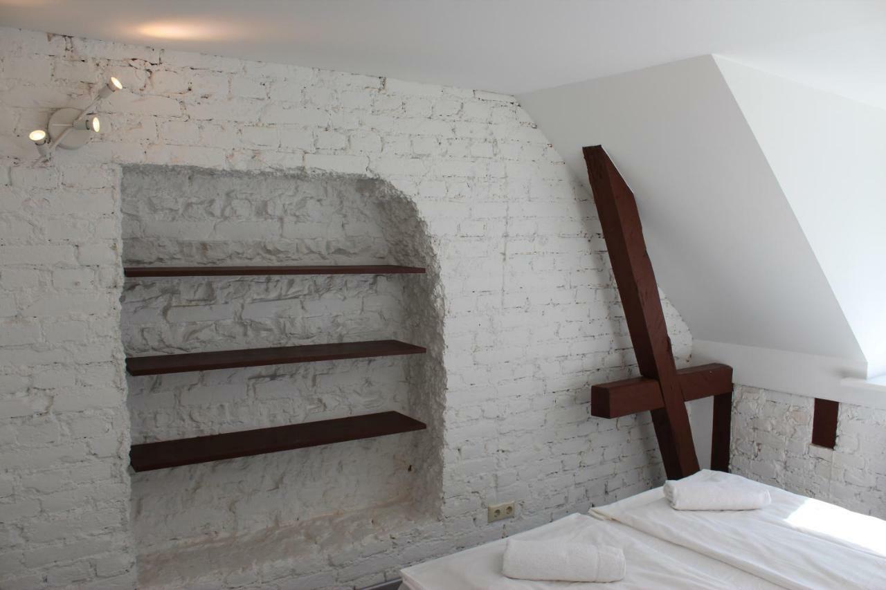 Three-Bedroom Apartment On Peldu 19 Riga Esterno foto